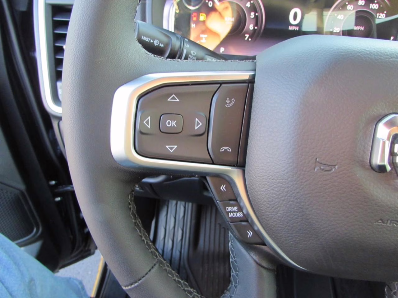 2026 Diamond Black Crystal Pearlcoat Ram 1500 Big Horn/Lone Star 4X4 Truck