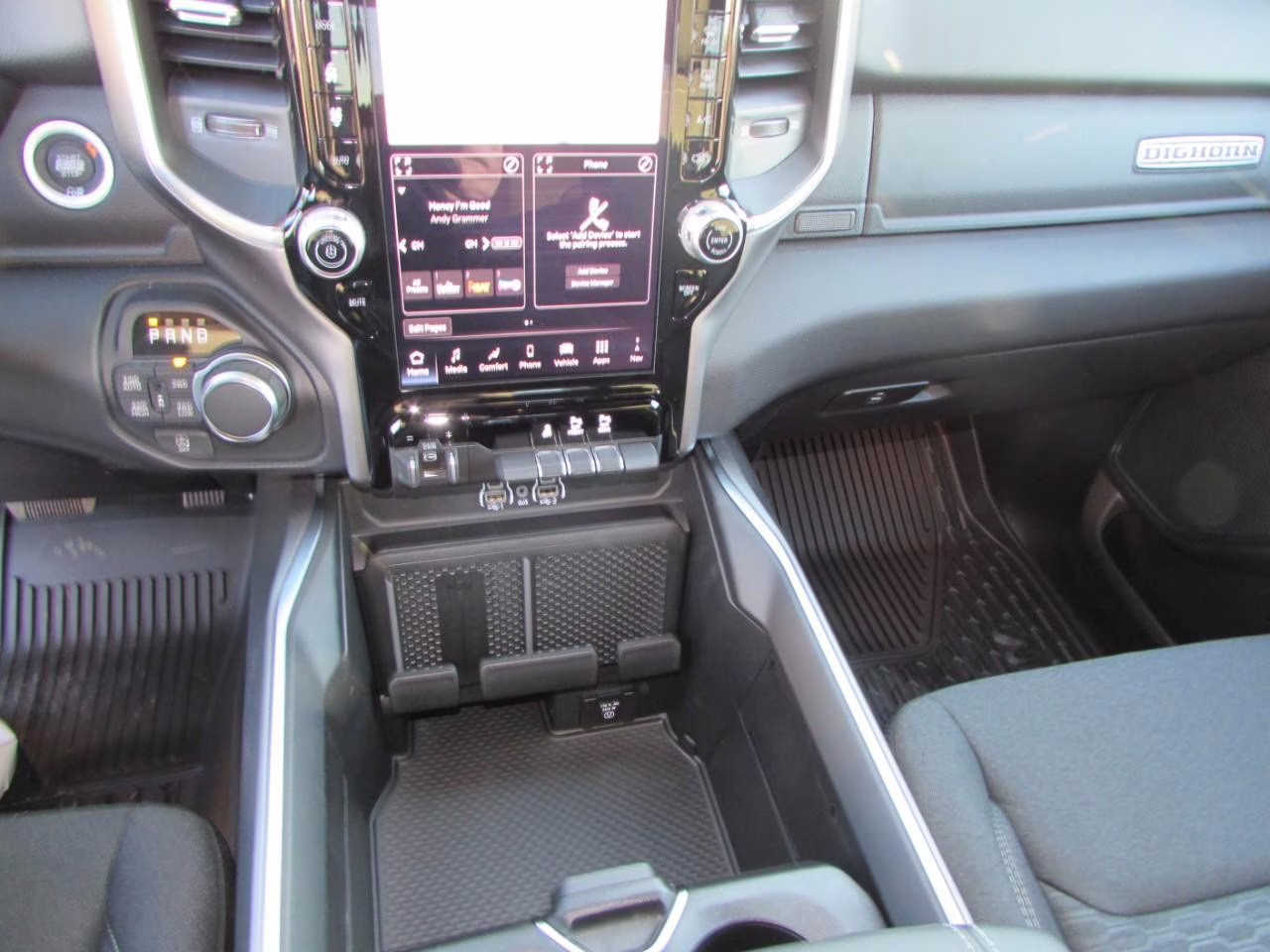 2026 Diamond Black Crystal Pearlcoat Ram 1500 Big Horn/Lone Star 4X4 Truck