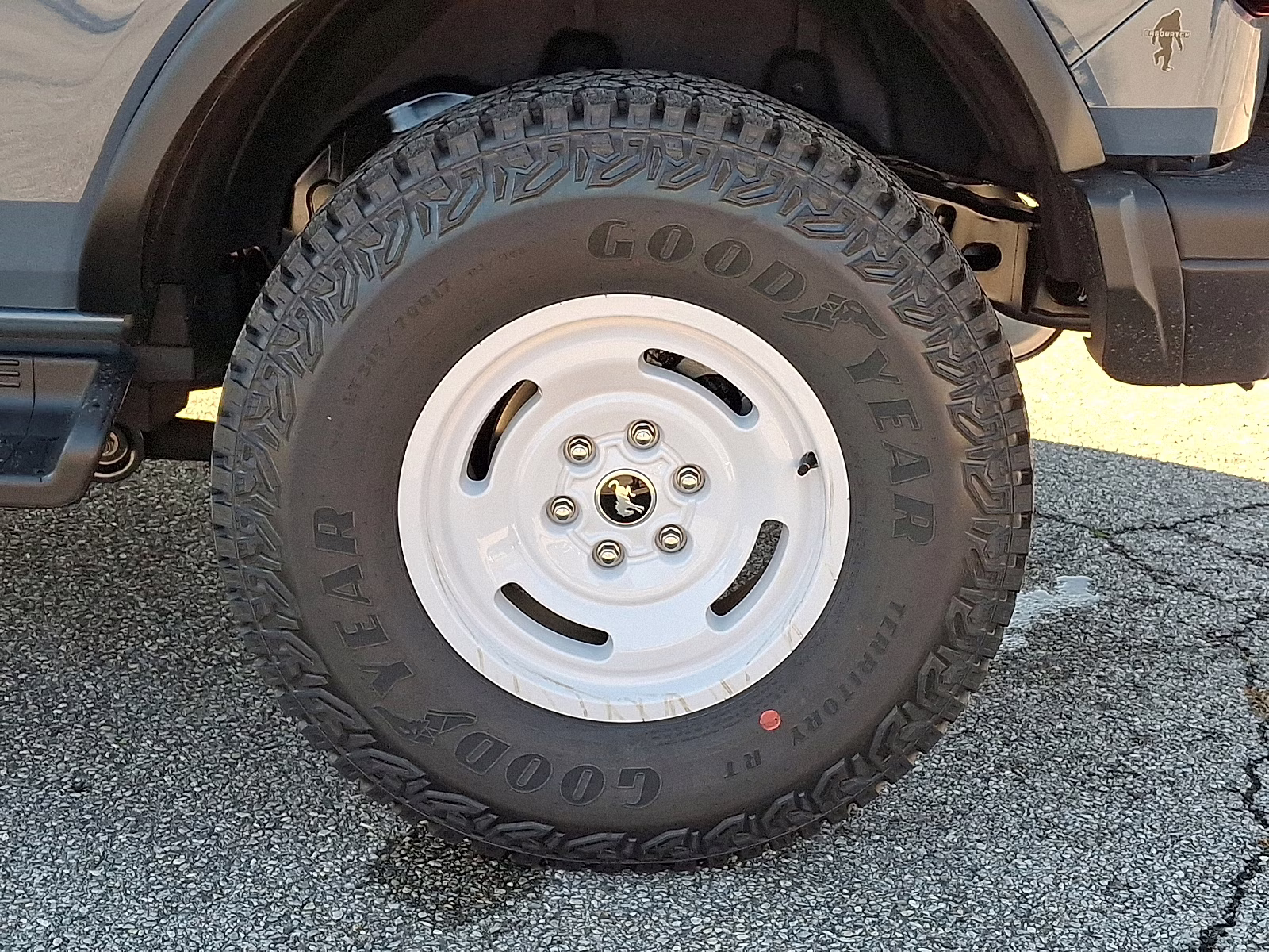 2025 Azure Gray Metallic Tri-Coat Ford Bronco Heritage Edition 4X4