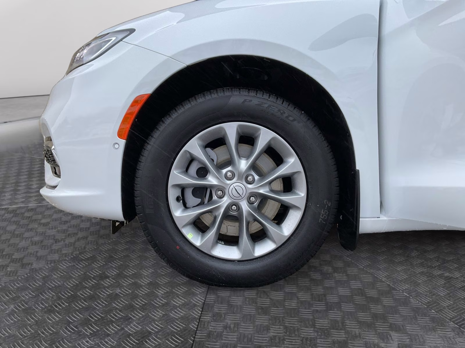 2026 Bright White Clearcoat Chrysler Pacifica Select AWD Van