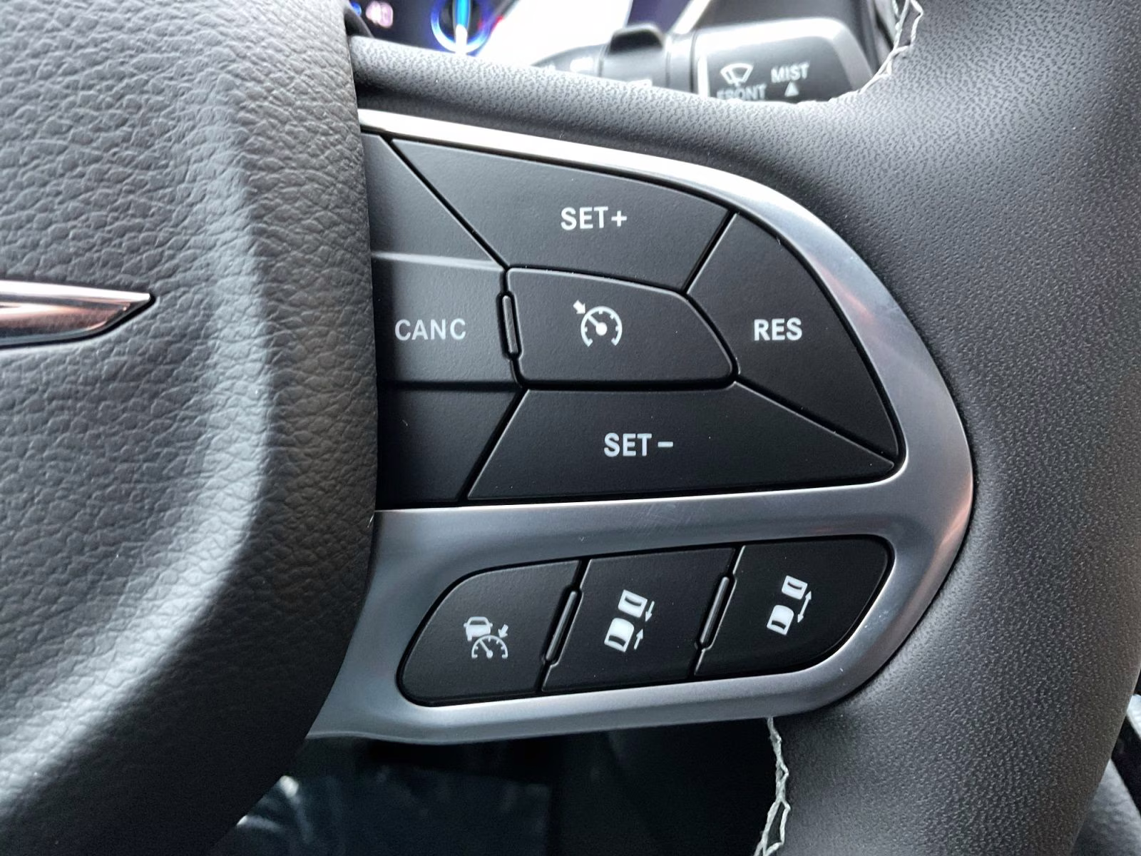 2026 Bright White Clearcoat Chrysler Pacifica Select AWD Van