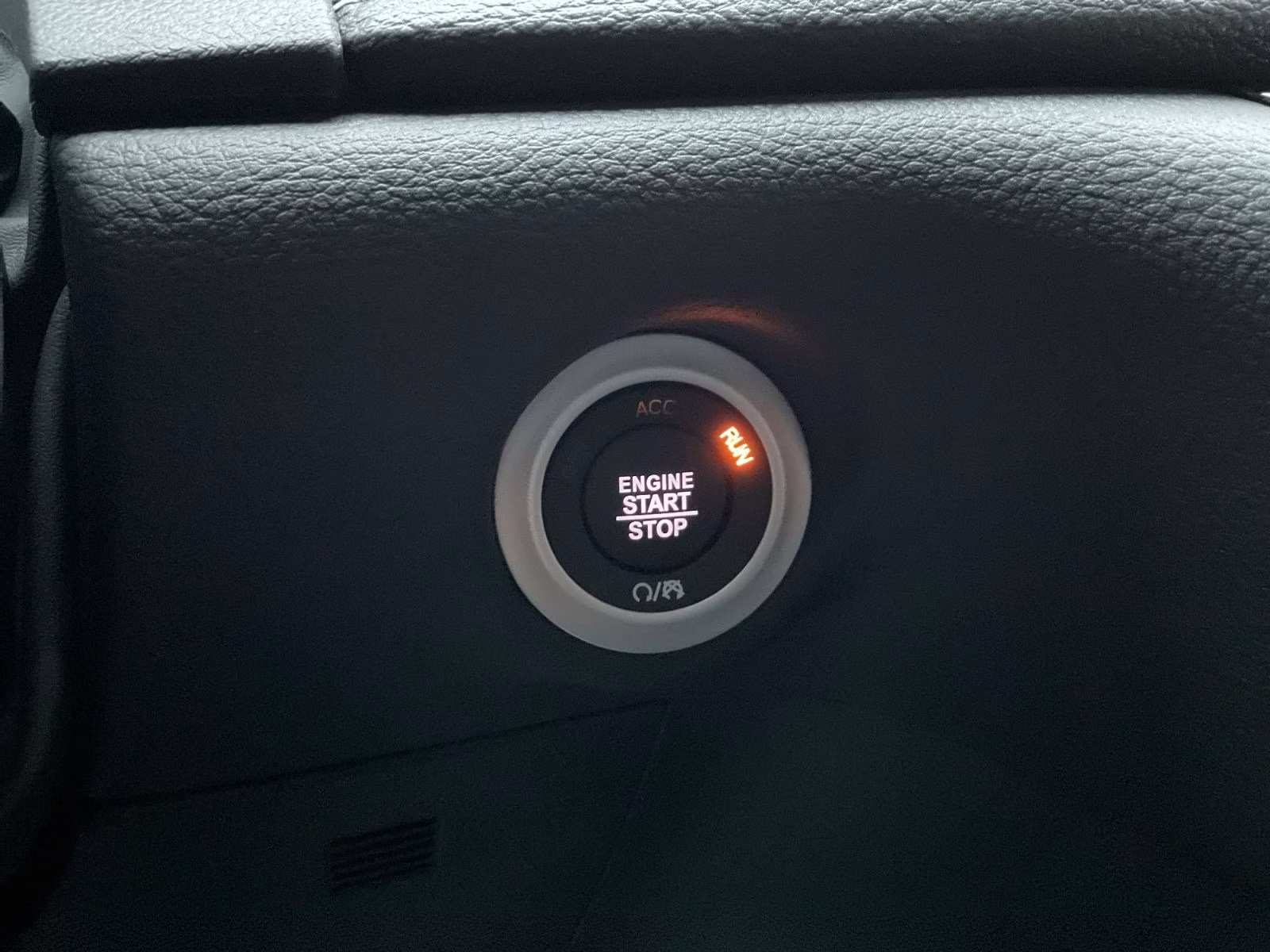 2026 Bright White Clearcoat Chrysler Pacifica Select AWD Van