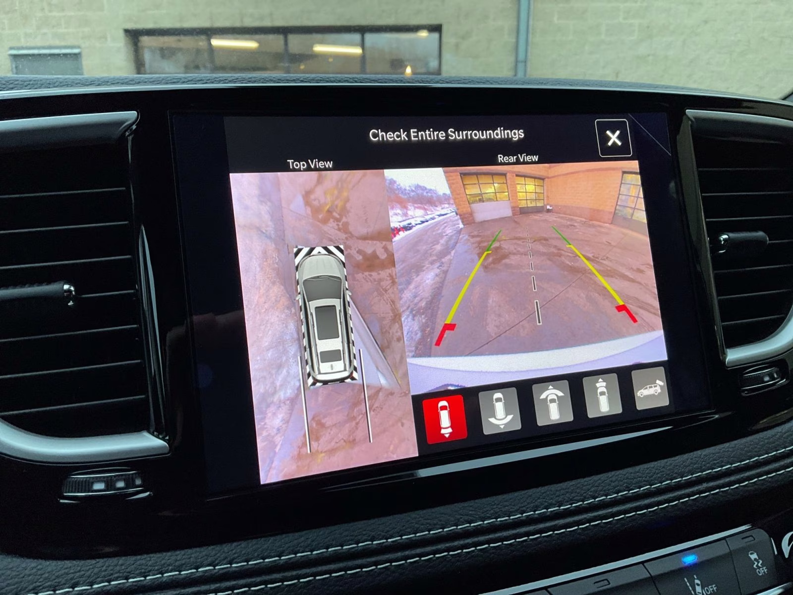 2026 Bright White Clearcoat Chrysler Pacifica Select AWD Van