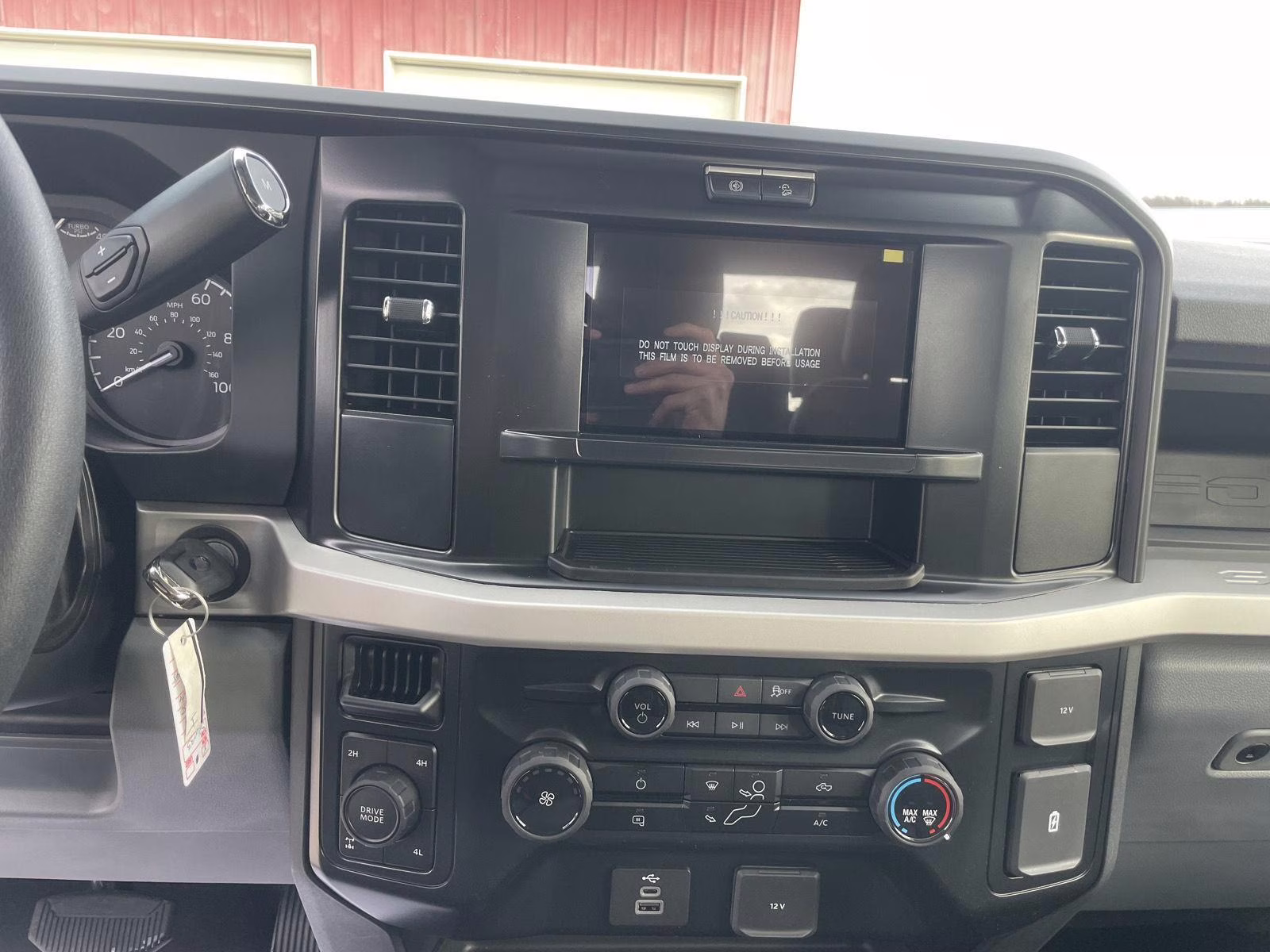 2026 Oxford White Ford Super Duty F-250 SRW XL 4X4 Truck