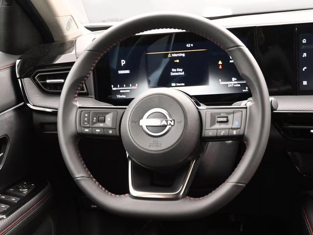 2026 Aspen White Tricoat Nissan Kicks SR FWD SUV