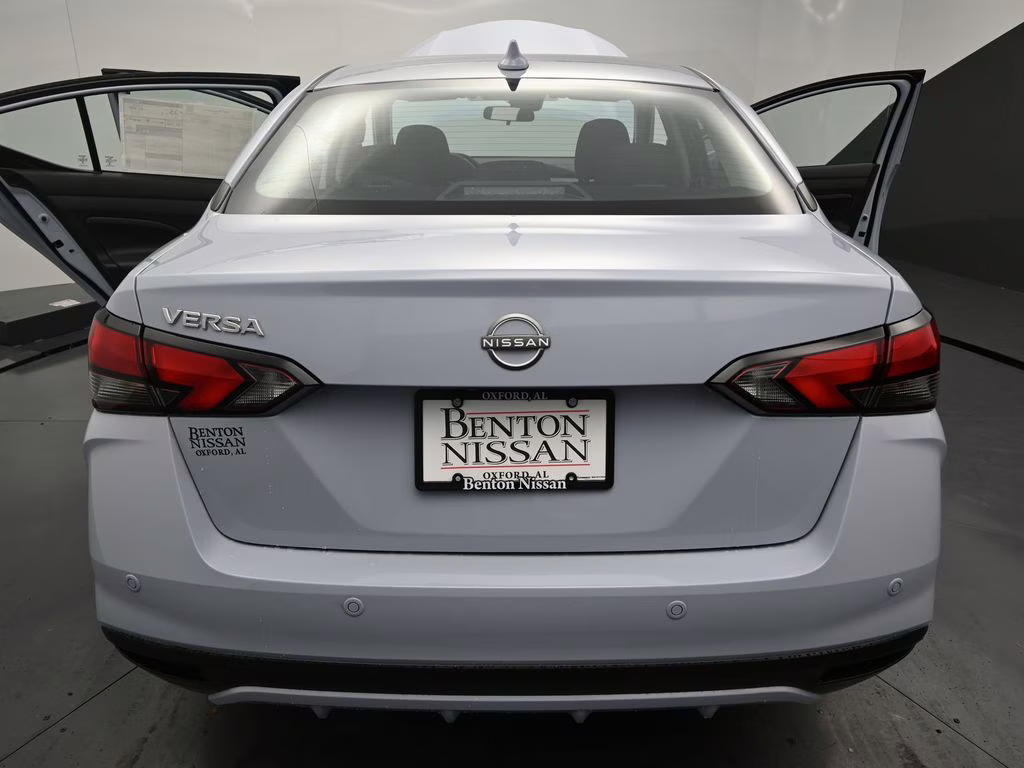 2025 Gray Sky Pearl Nissan Versa 1.6 SV FWD Sedan