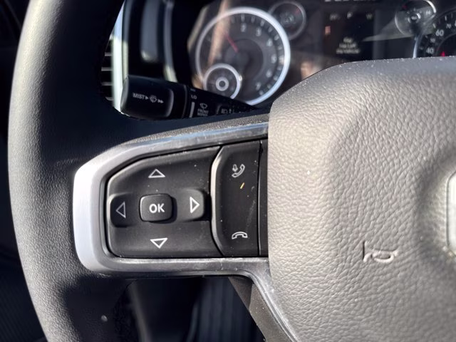 2025 Diamond Black Crystal Pearlcoat Ram 1500 Big Horn 4X4 Truck