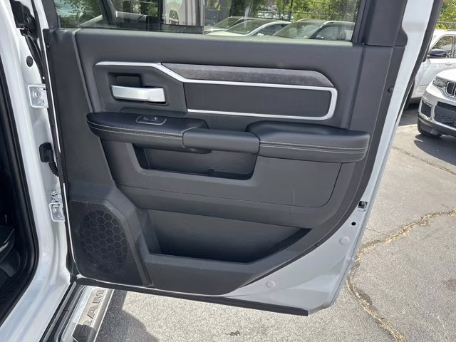 2024 Bright White Clearcoat Ram 2500 Big Horn 4X4 Truck