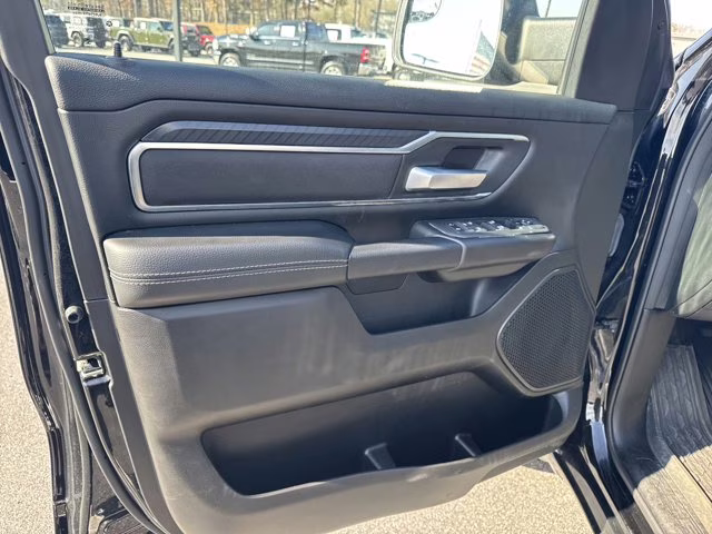 2025 Diamond Black Crystal Pearlcoat Ram 1500 Big Horn 4X4 Truck