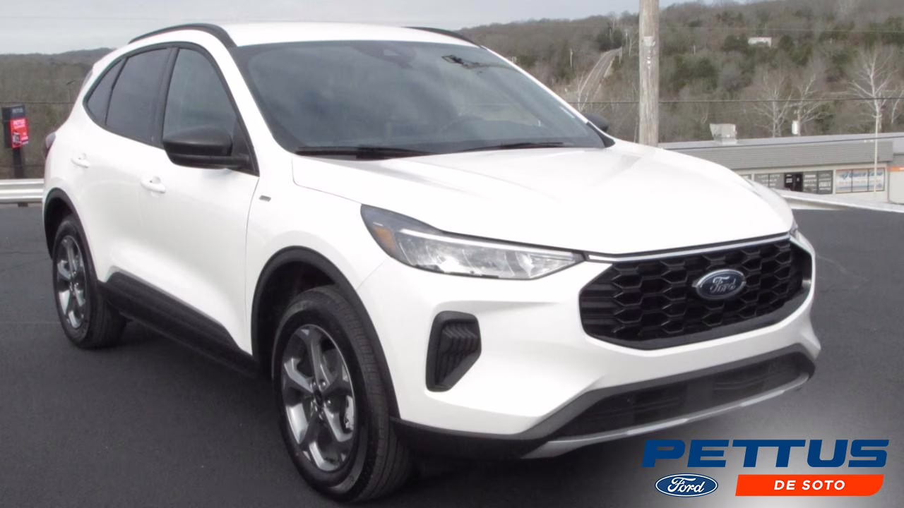 2026 Star White Metallic Tri-Coat Ford Escape ST-Line AWD SUV