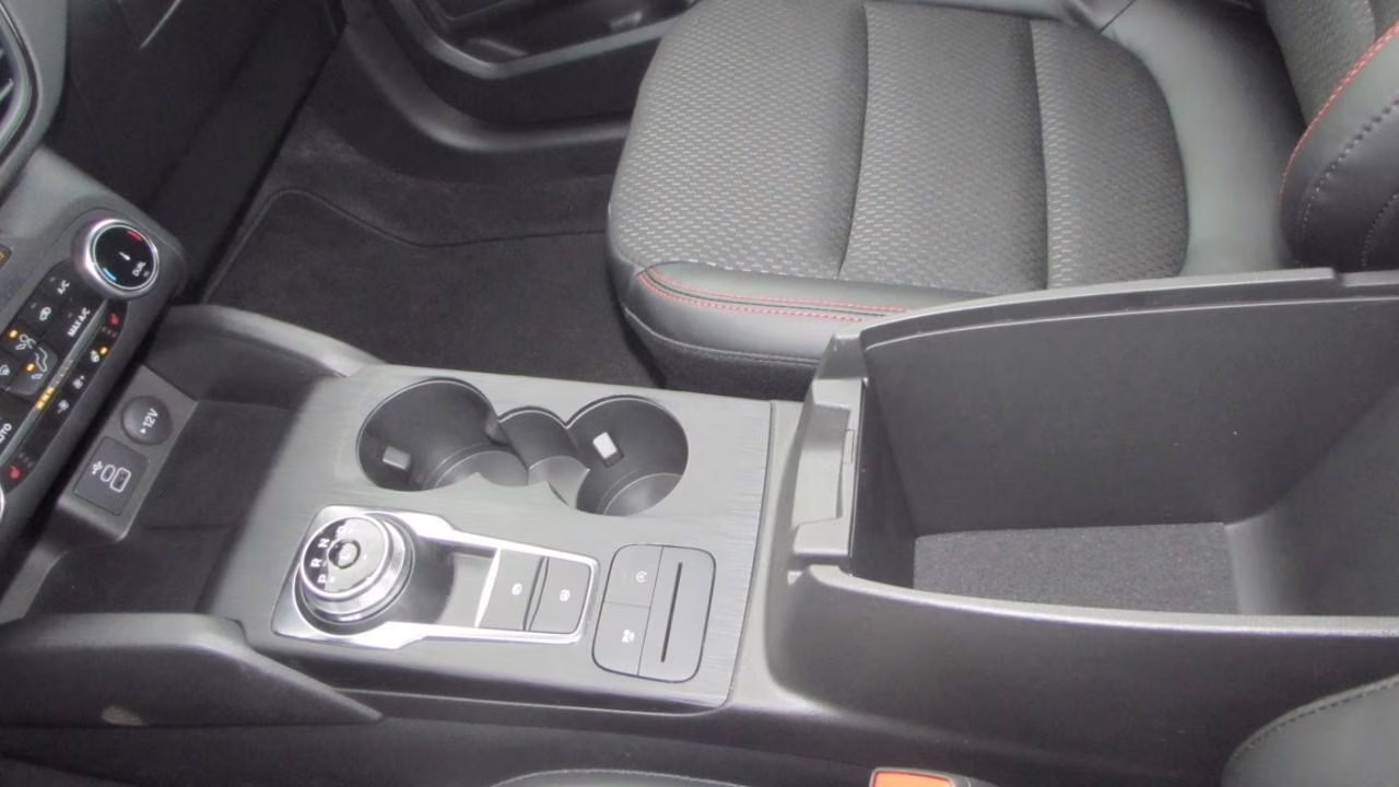 2026 Star White Metallic Tri-Coat Ford Escape ST-Line AWD SUV