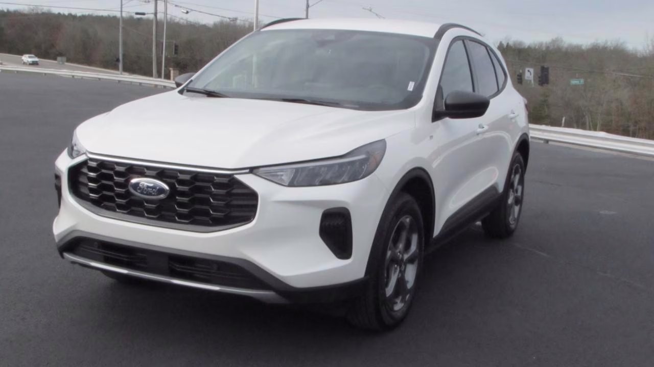 2026 Star White Metallic Tri-Coat Ford Escape ST-Line AWD SUV