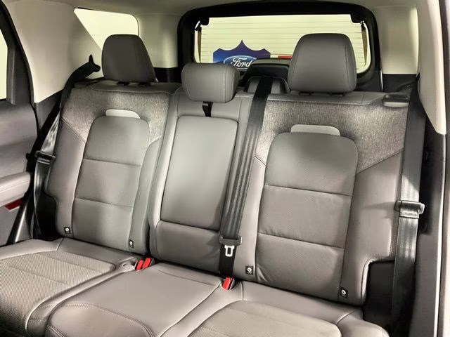 2025 Oxford White Ford Bronco Sport Badlands 4X4 SUV