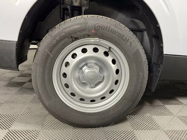 2026 White Metallic Ford Maverick XL AWD Truck