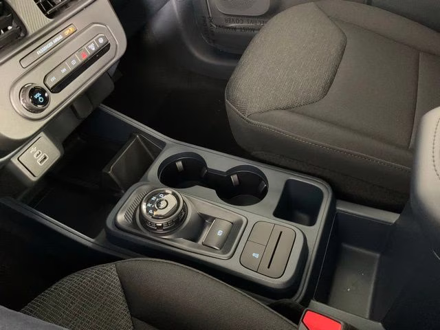 2026 White Metallic Ford Maverick XL AWD Truck