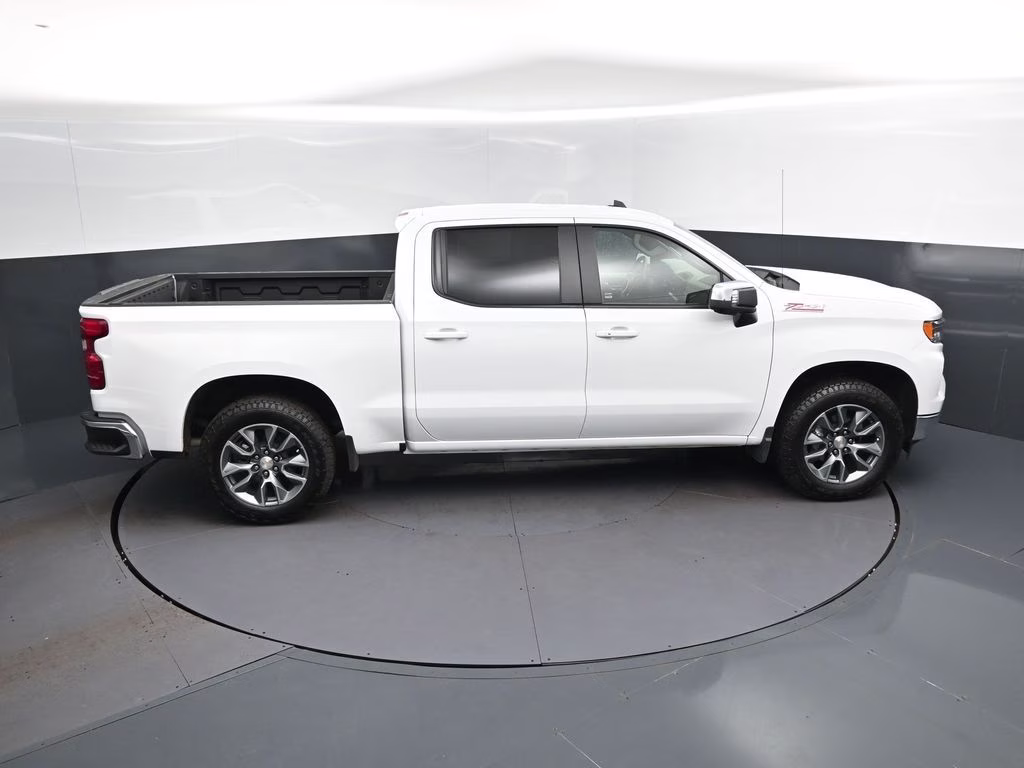 2026 Summit White Chevrolet Silverado 1500 LT 4X4 Truck