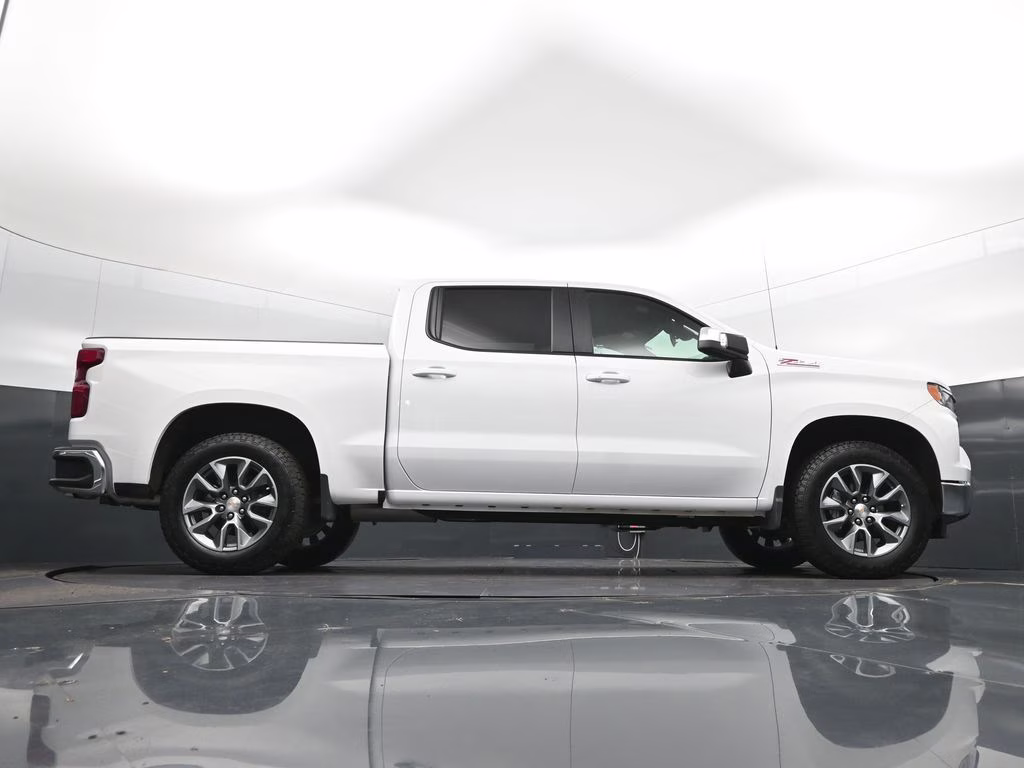 2026 Summit White Chevrolet Silverado 1500 LT 4X4 Truck