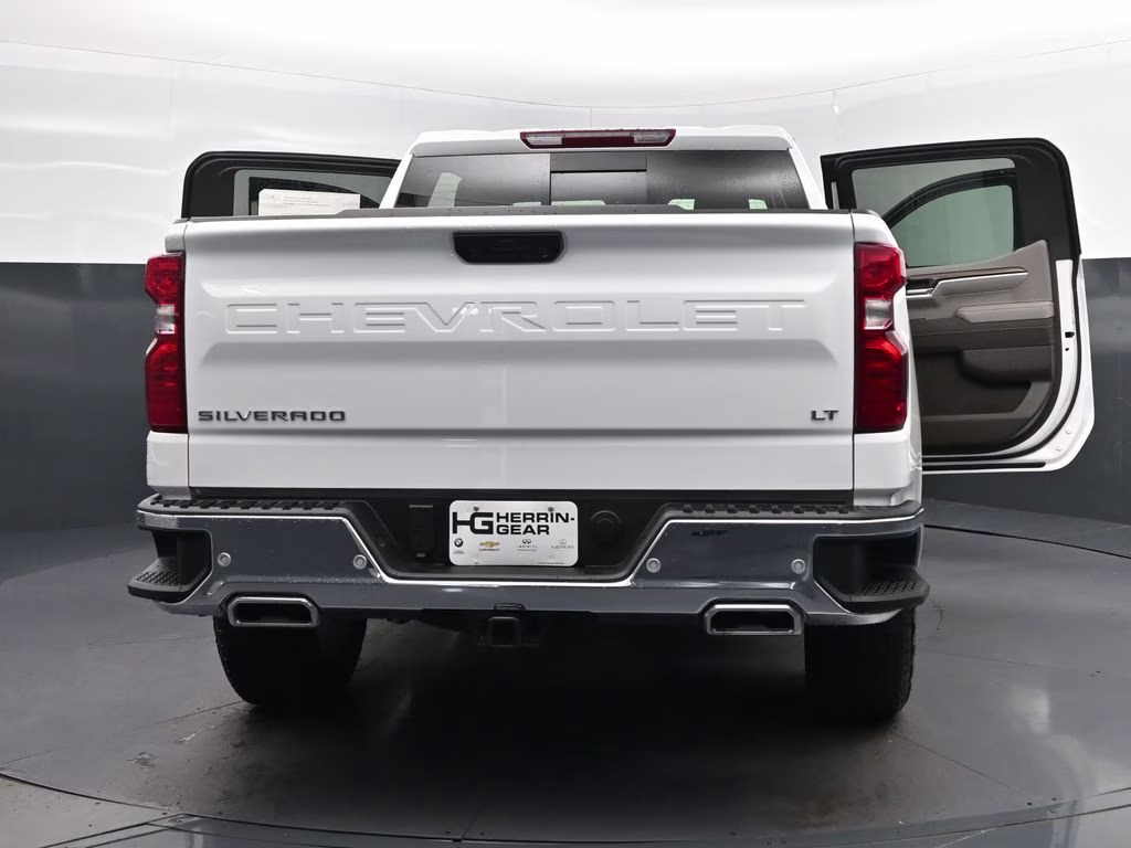 2026 Summit White Chevrolet Silverado 1500 LT 4X4 Truck