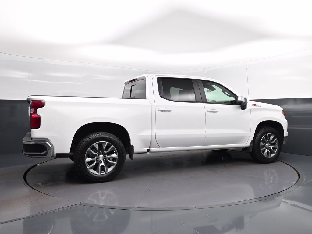 2026 Summit White Chevrolet Silverado 1500 LT 4X4 Truck