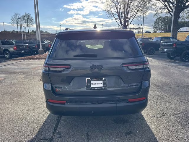 2025 Baltic Gray Metallic Clearcoat Jeep Grand Cherokee L Limited 4X4 SUV
