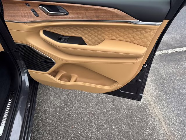 2025 Baltic Gray Metallic Clearcoat Jeep Grand Cherokee L Summit Reserve 4X4 SUV