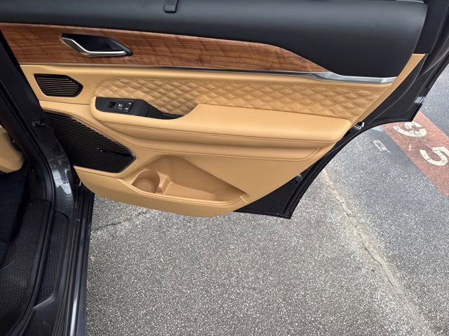 2025 Baltic Gray Metallic Clearcoat Jeep Grand Cherokee L Summit Reserve 4X4 SUV