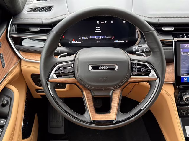 2025 Baltic Gray Metallic Clearcoat Jeep Grand Cherokee L Summit Reserve 4X4 SUV