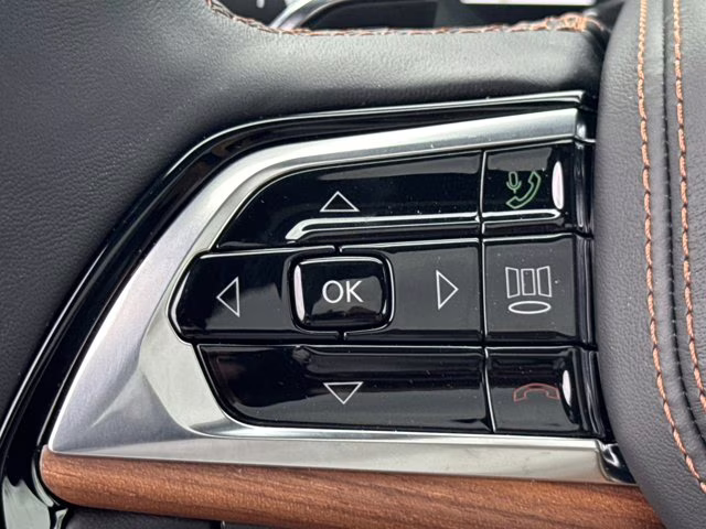 2025 Baltic Gray Metallic Clearcoat Jeep Grand Cherokee L Summit Reserve 4X4 SUV