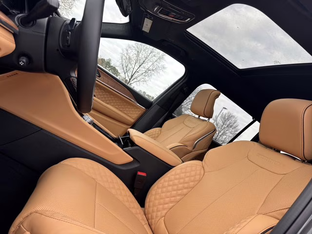 2025 Baltic Gray Metallic Clearcoat Jeep Grand Cherokee L Summit Reserve 4X4 SUV