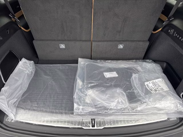 2025 Baltic Gray Metallic Clearcoat Jeep Grand Cherokee L Summit Reserve 4X4 SUV