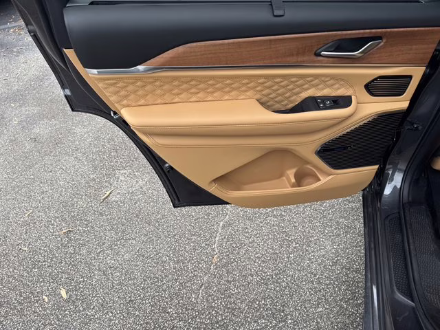 2025 Baltic Gray Metallic Clearcoat Jeep Grand Cherokee L Summit Reserve 4X4 SUV