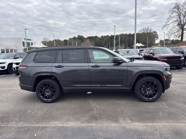 2025 Baltic Gray Metallic Clearcoat Jeep Grand Cherokee L Summit Reserve 4X4 SUV