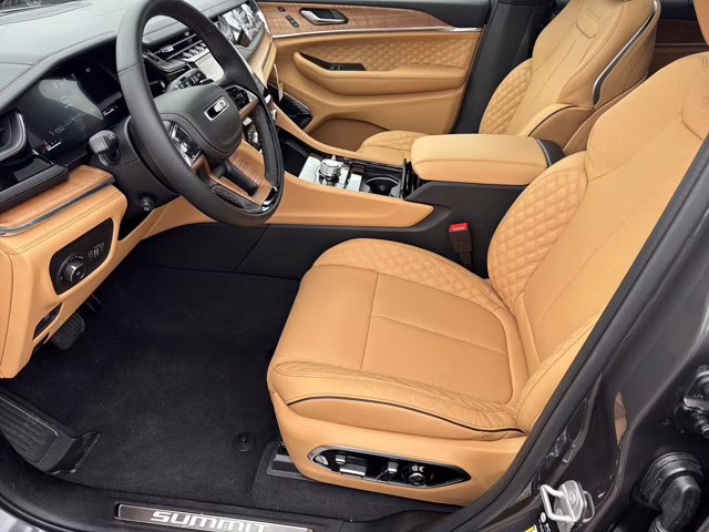 2025 Baltic Gray Metallic Clearcoat Jeep Grand Cherokee L Summit Reserve 4X4 SUV