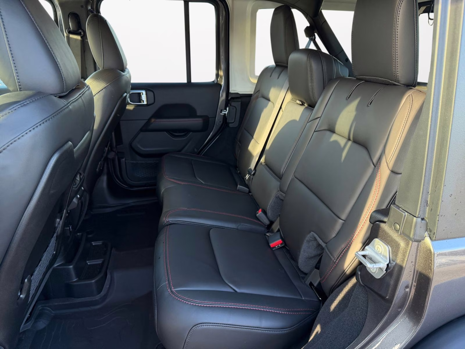 2026 Granite Crystal Metallic Clearcoat Jeep Wrangler Rubicon 4X4 SUV