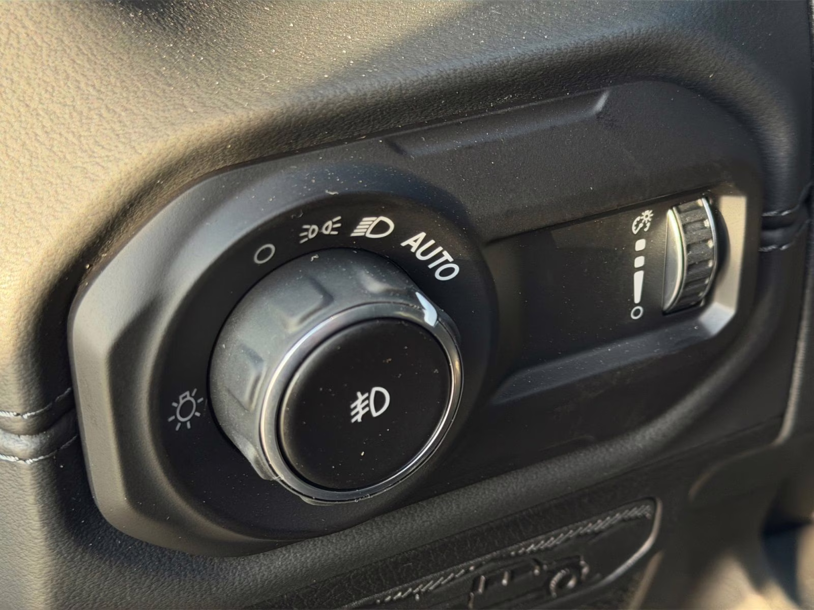 2026 Granite Crystal Metallic Clearcoat Jeep Wrangler Rubicon 4X4 SUV