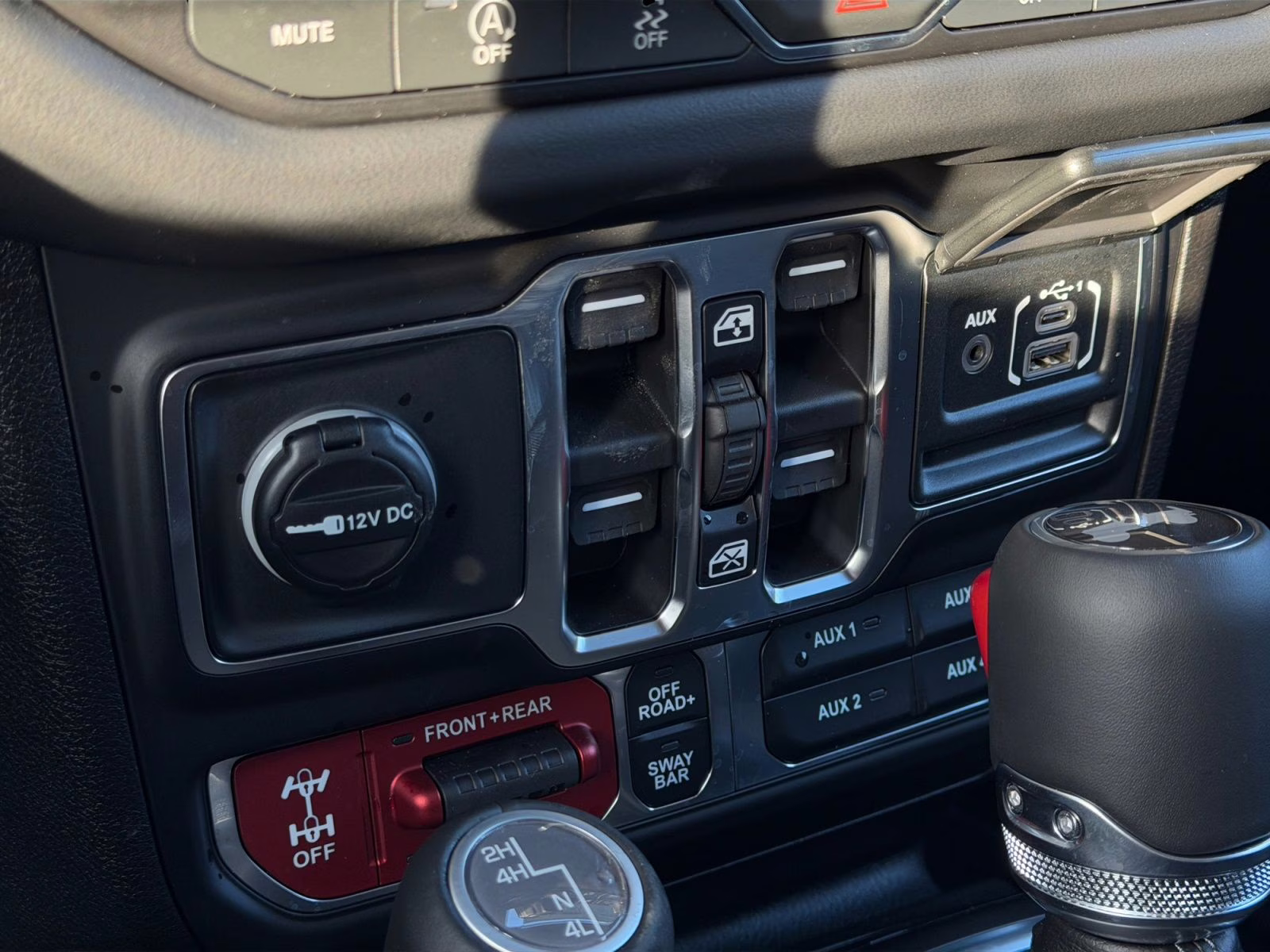 2026 Granite Crystal Metallic Clearcoat Jeep Wrangler Rubicon 4X4 SUV