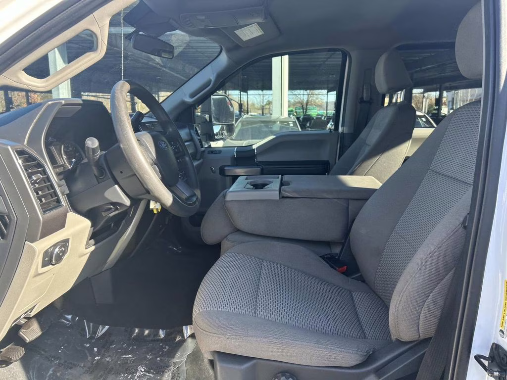 2022 Oxford White Ford Super Duty F-250 SRW XLT 4X4 Truck