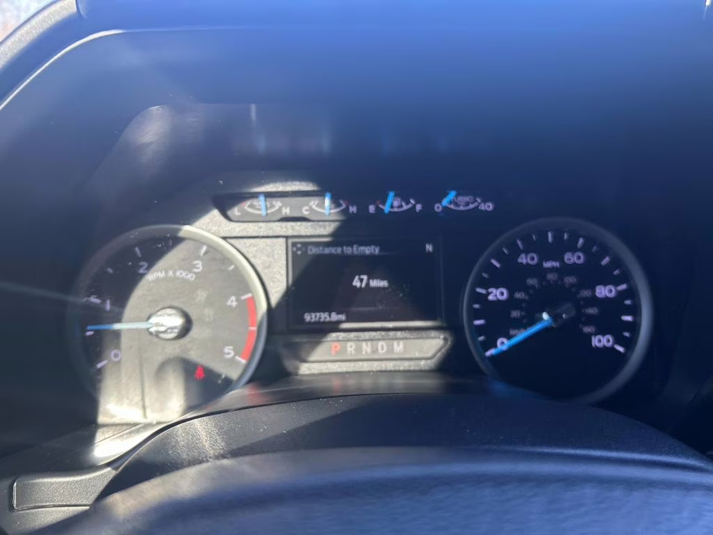 2022 Oxford White Ford Super Duty F-250 SRW XLT 4X4 Truck