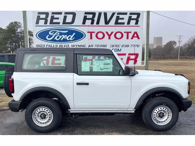 2025 Oxford White Ford Bronco Base 4X4 SUV