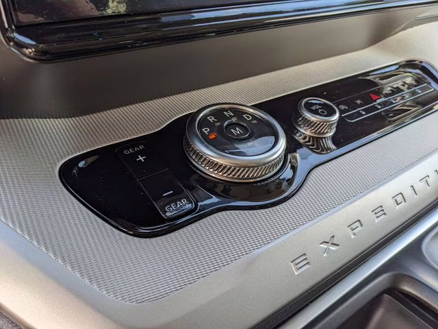 2025 Agate Black Metallic Ford Expedition Active RWD SUV