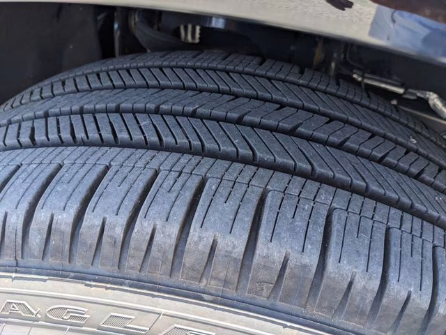 2025 Agate Black Metallic Ford Expedition Active RWD SUV