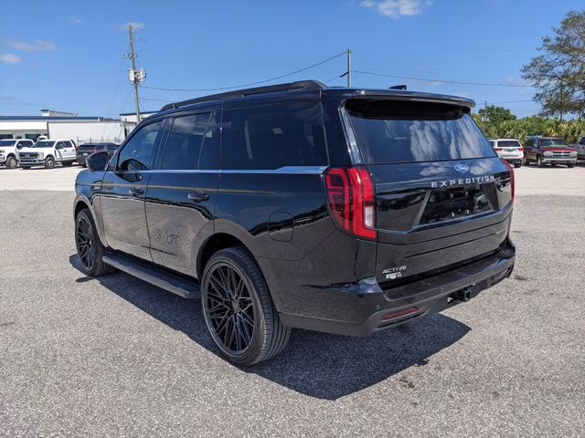 2025 Agate Black Metallic Ford Expedition Active RWD SUV