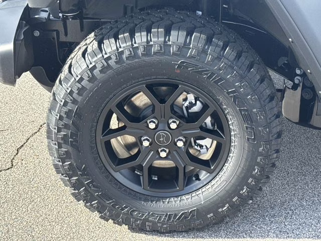 2026 Bright White Clearcoat Jeep Wrangler Willys 4X4 Convertible