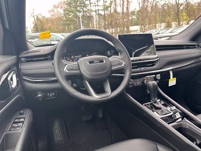 2026 Bright White Clearcoat Jeep Compass Latitude Altitude 4X4 SUV