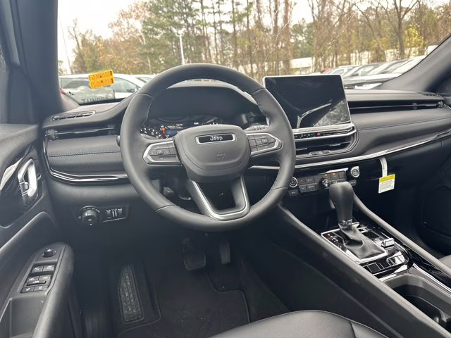 2026 Bright White Clearcoat Jeep Compass Latitude Altitude 4X4 SUV