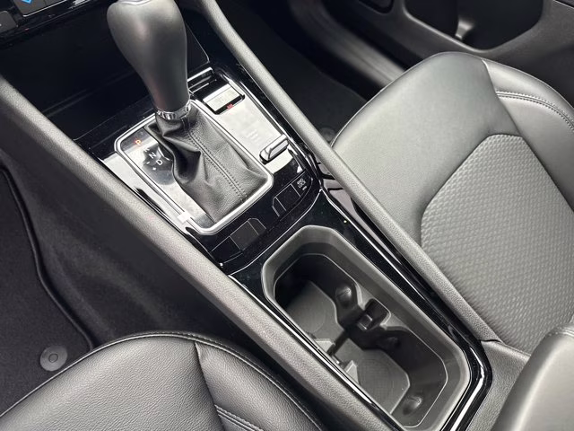 2026 Silver Zynith Metallic Clearcoat Jeep Compass Latitude Altitude 4X4 SUV