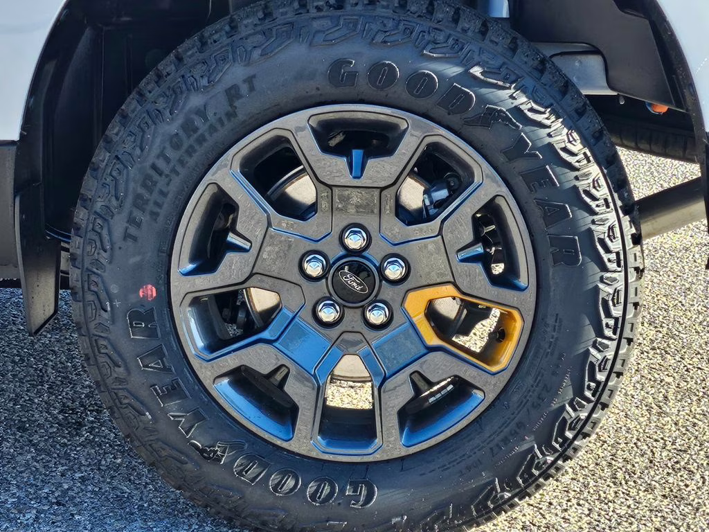 2026 Space White Metallic Ford Maverick Tremor AWD Truck