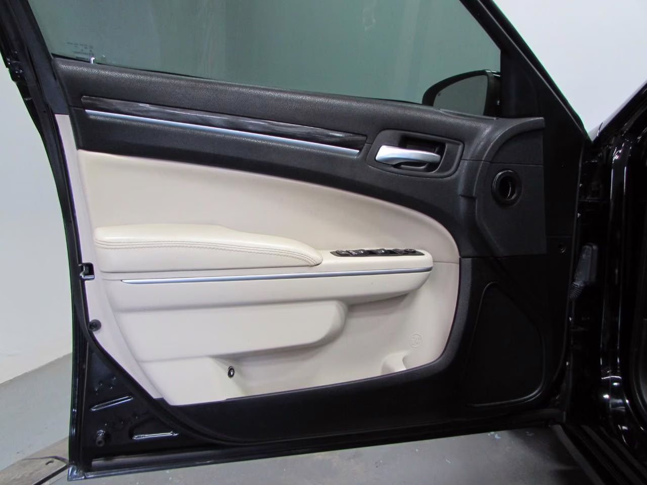 2020 Gloss Black Chrysler 300 Touring RWD Sedan