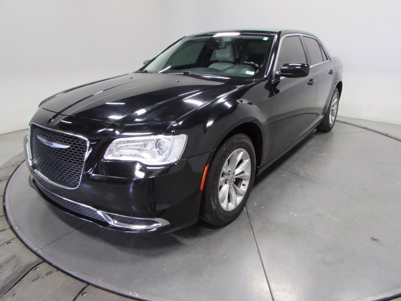 2020 Gloss Black Chrysler 300 Touring RWD Sedan