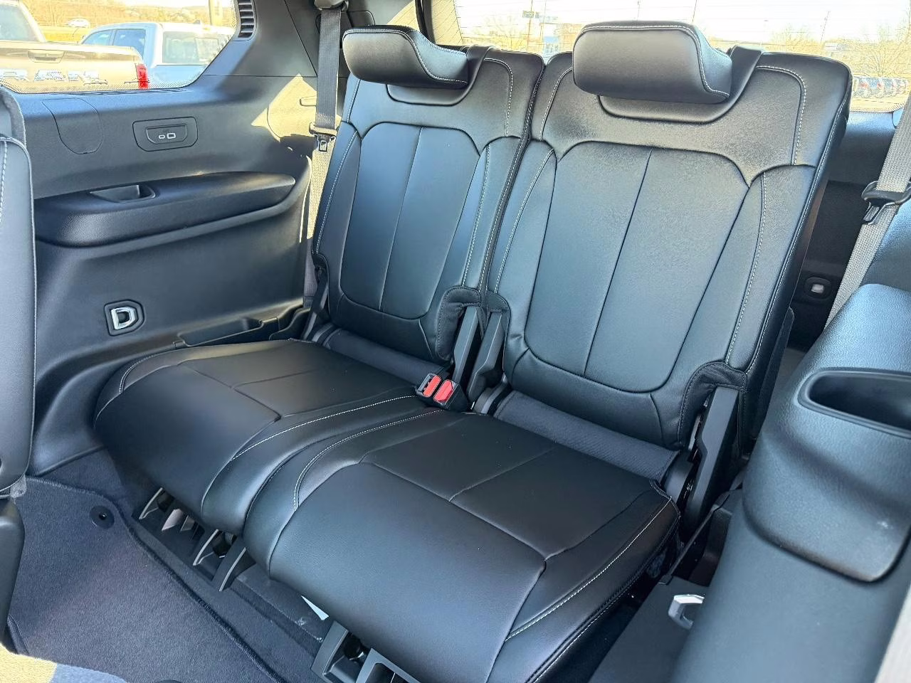 2025 Silver Zynith Jeep Grand Cherokee L Limited 4X4 SUV